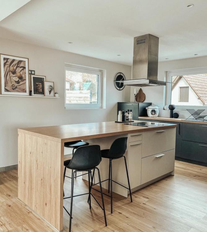 A metamorphosis of natural wood