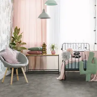 2218 - Rough taupe bedroom-lpr